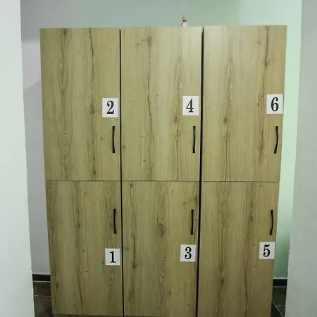 Хостел Backpacker *